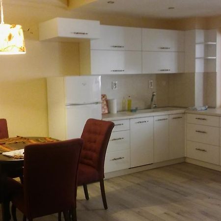 Apartment Izabel 扬博尔 外观 照片