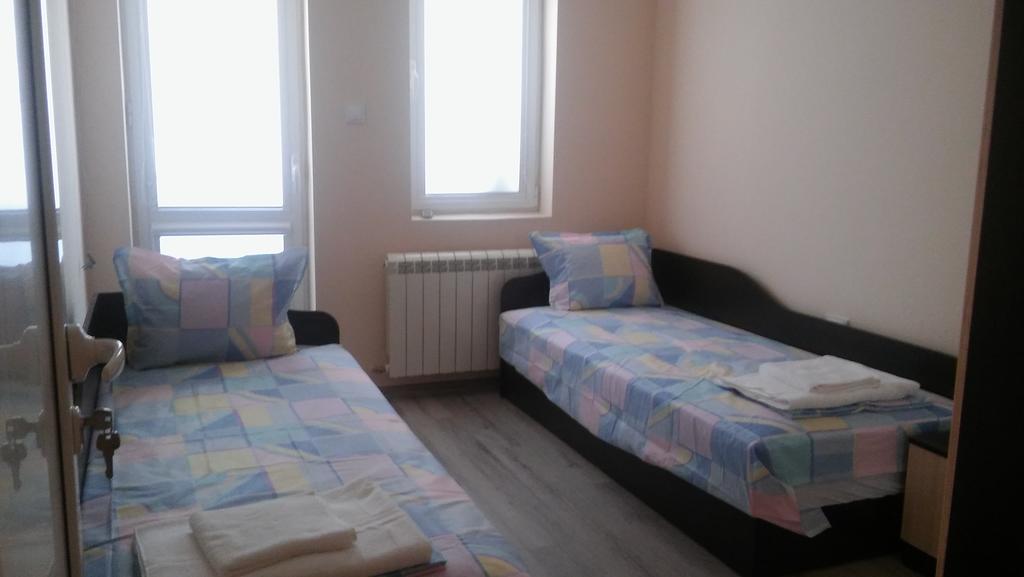 Apartment Izabel 扬博尔 外观 照片